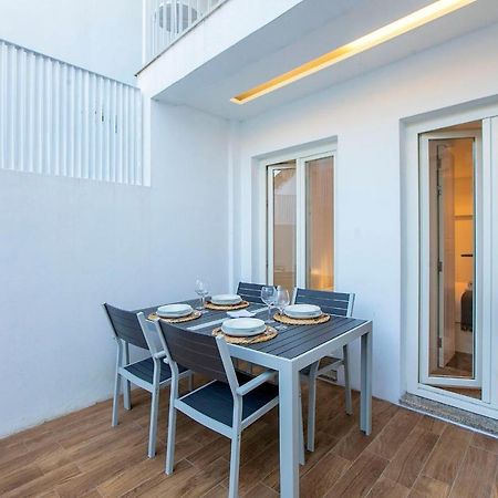 Wonderful Duplex W Private Patio & Ac By Lovelystay OOporto Exterior foto