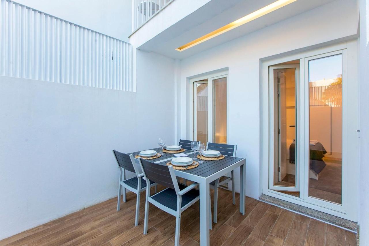 Wonderful Duplex W Private Patio & Ac By Lovelystay OOporto Exterior foto