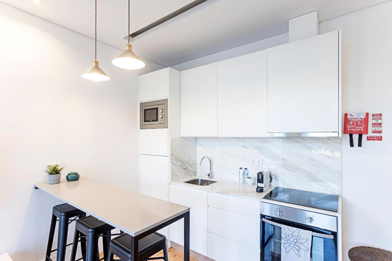 Wonderful Duplex W Private Patio & Ac By Lovelystay OOporto Exterior foto