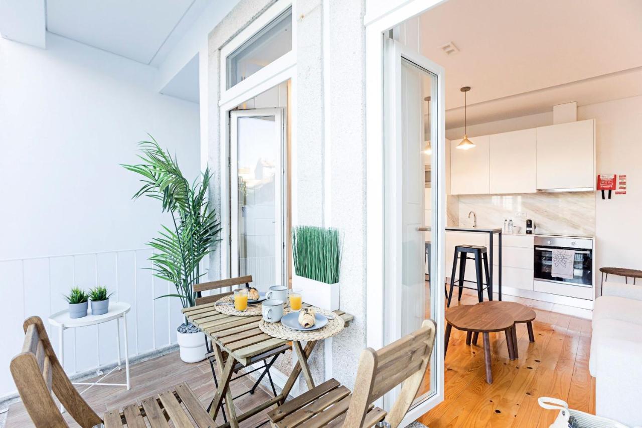 Wonderful Duplex W Private Patio & Ac By Lovelystay OOporto Exterior foto